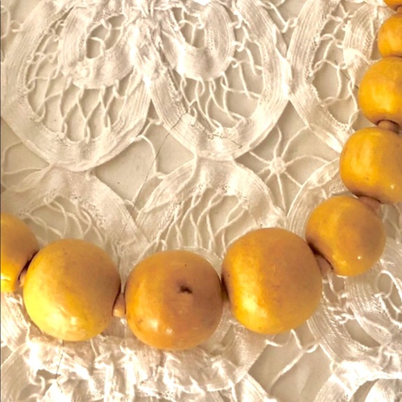 Vintage Yellow Wood Bead Necklace - Picture 5 of 7